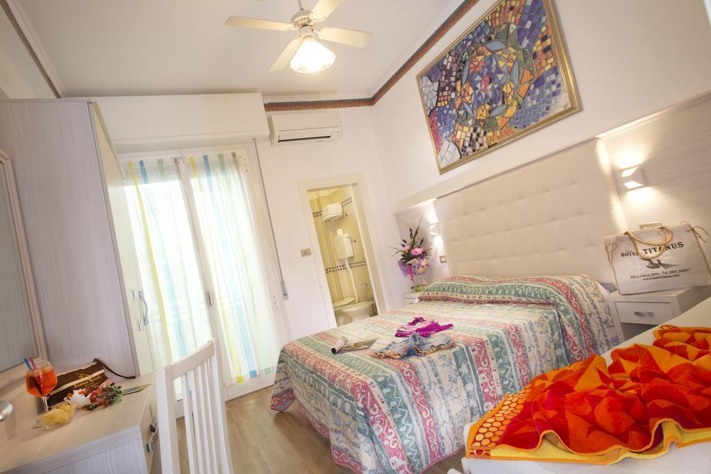 Hotel Titanus Bellaria – Igea Marina Kültér fotó