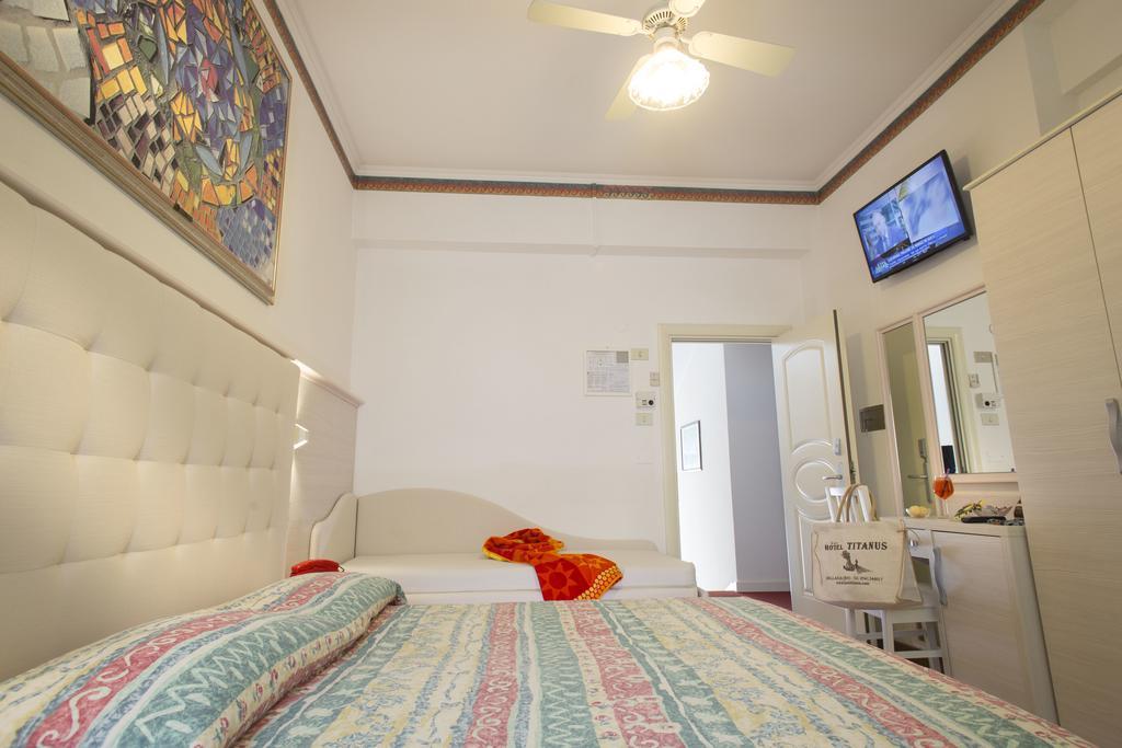 Hotel Titanus Bellaria – Igea Marina Kültér fotó