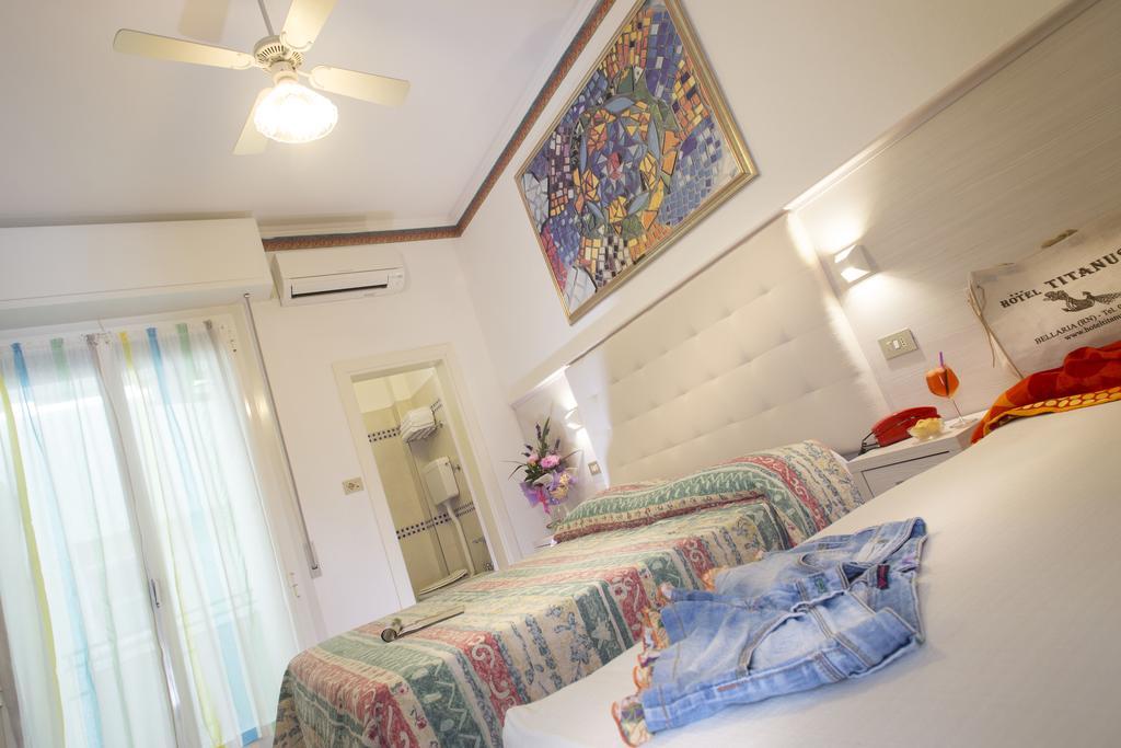 Hotel Titanus Bellaria – Igea Marina Kültér fotó