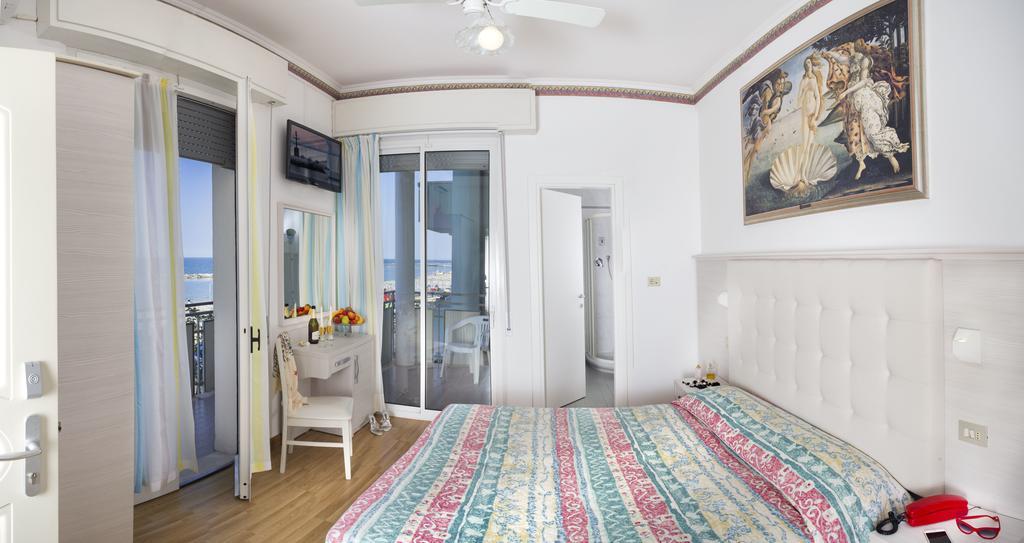 Hotel Titanus Bellaria – Igea Marina Kültér fotó