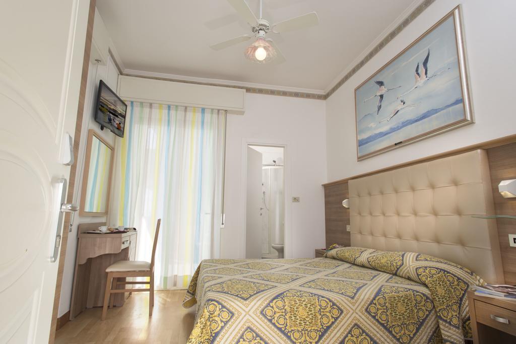 Hotel Titanus Bellaria – Igea Marina Kültér fotó