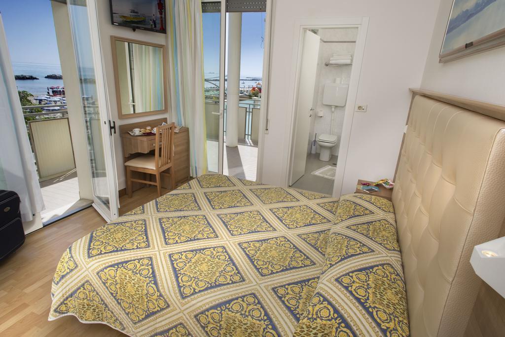 Hotel Titanus Bellaria – Igea Marina Kültér fotó