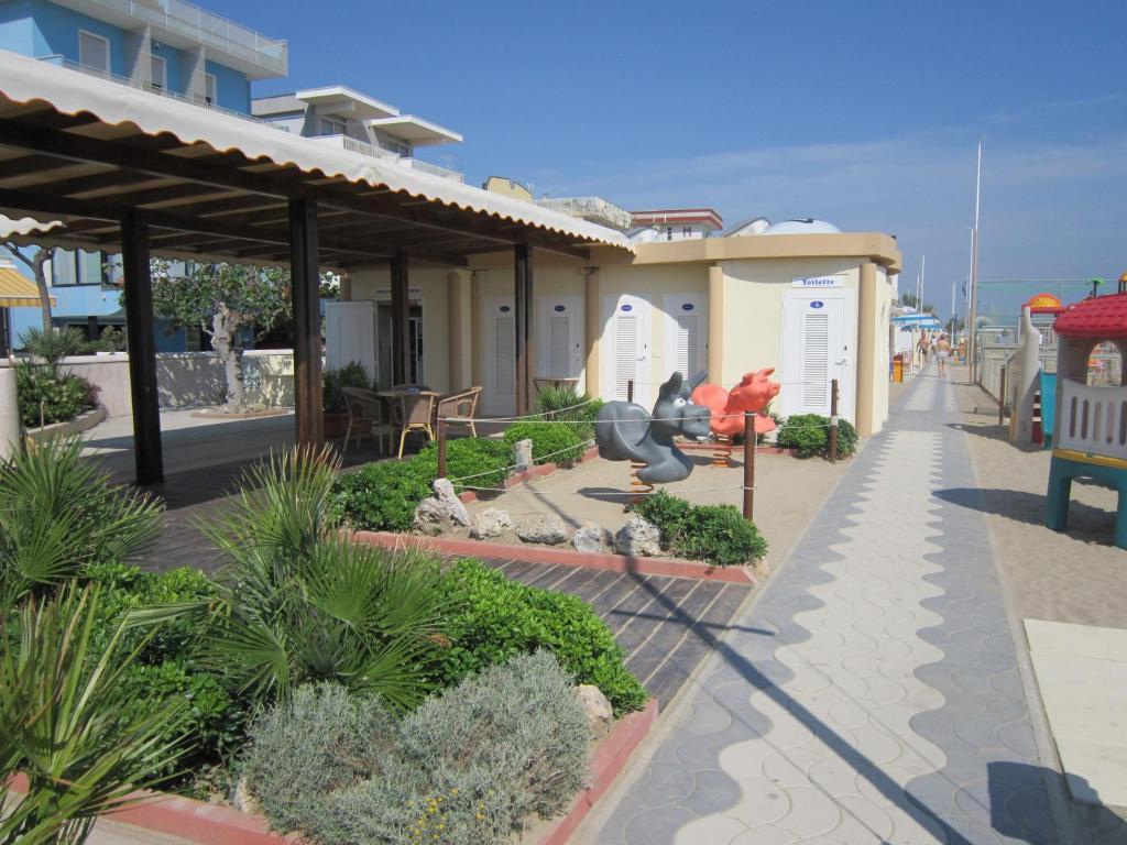Hotel Titanus Bellaria – Igea Marina Kültér fotó